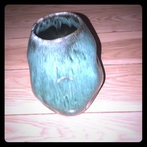 A green vase